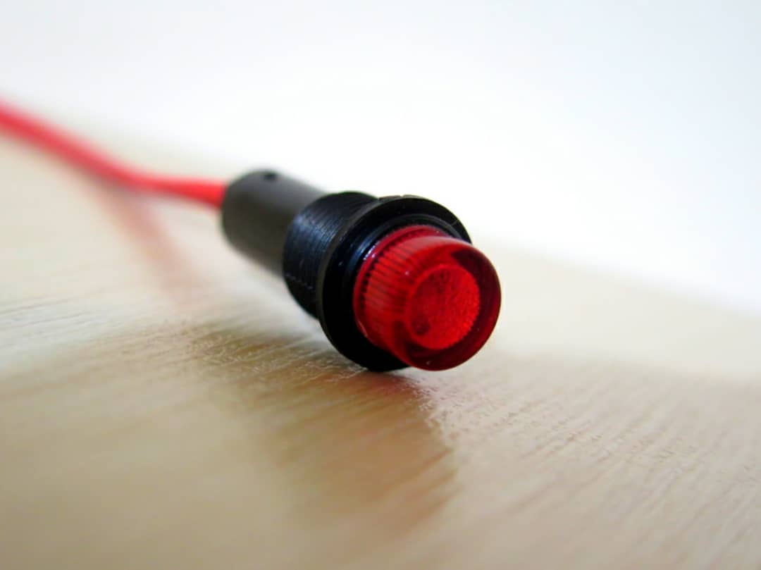 چراغ سیگنال مدل R7